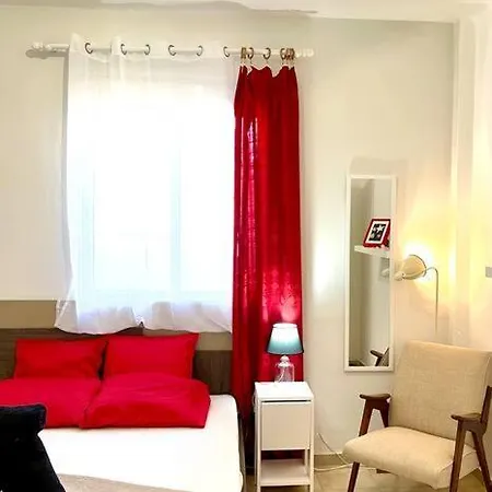 Nina Apartment Siviri