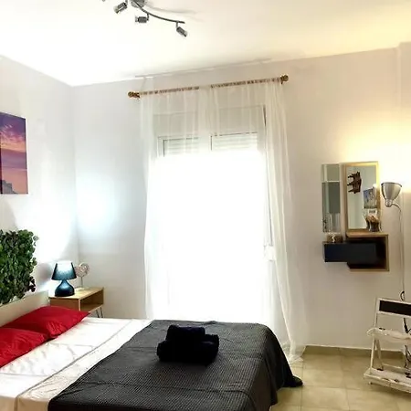 Nina Apartment Siviri